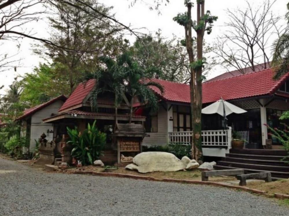 פרה נאקון סי איוטאיה The Old Palace Resort Klong Sa Bua מראה חיצוני תמונה